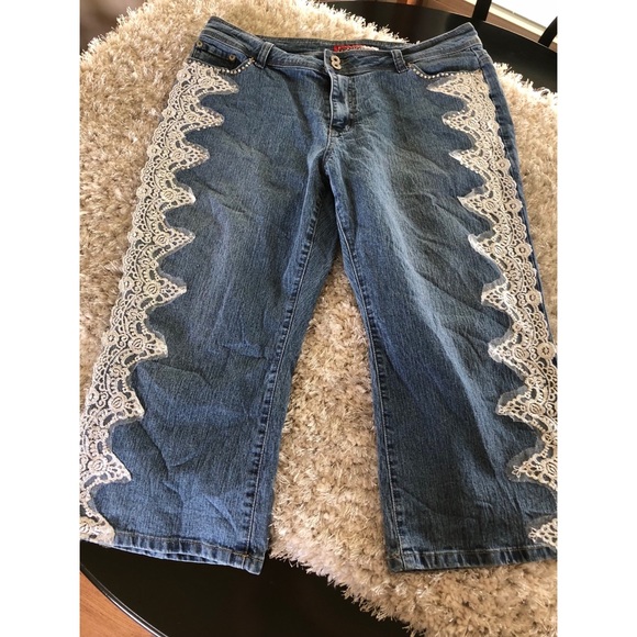 Lazer Jeans Lace Trim Denim Capris Size 